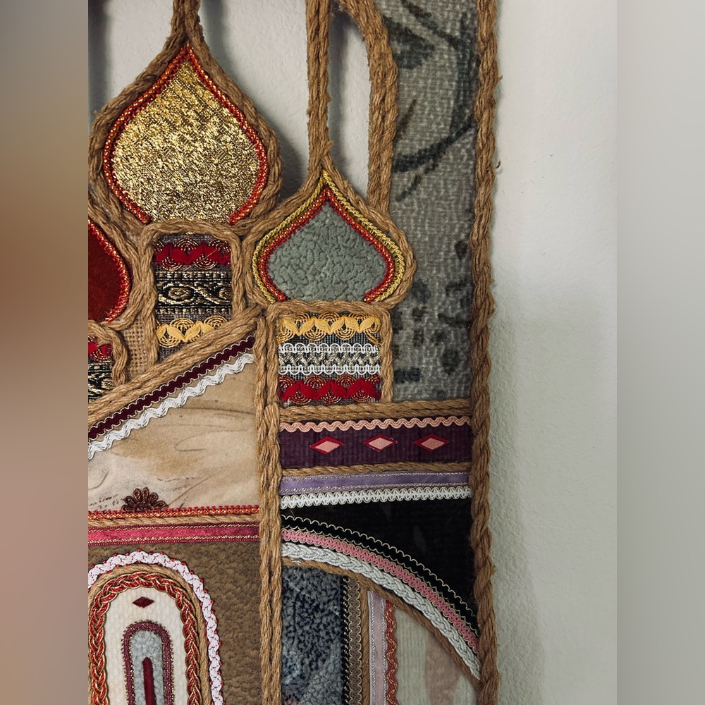 🛑SOLD🛑 Vintage Russian-Inspired Textile Wall Hanging (c. 1970s) - Picture 2 of 8